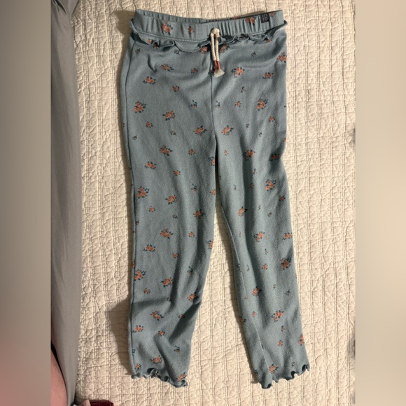 Blue Floral Ruffle Kids Matching Set - Picture 4 of 8